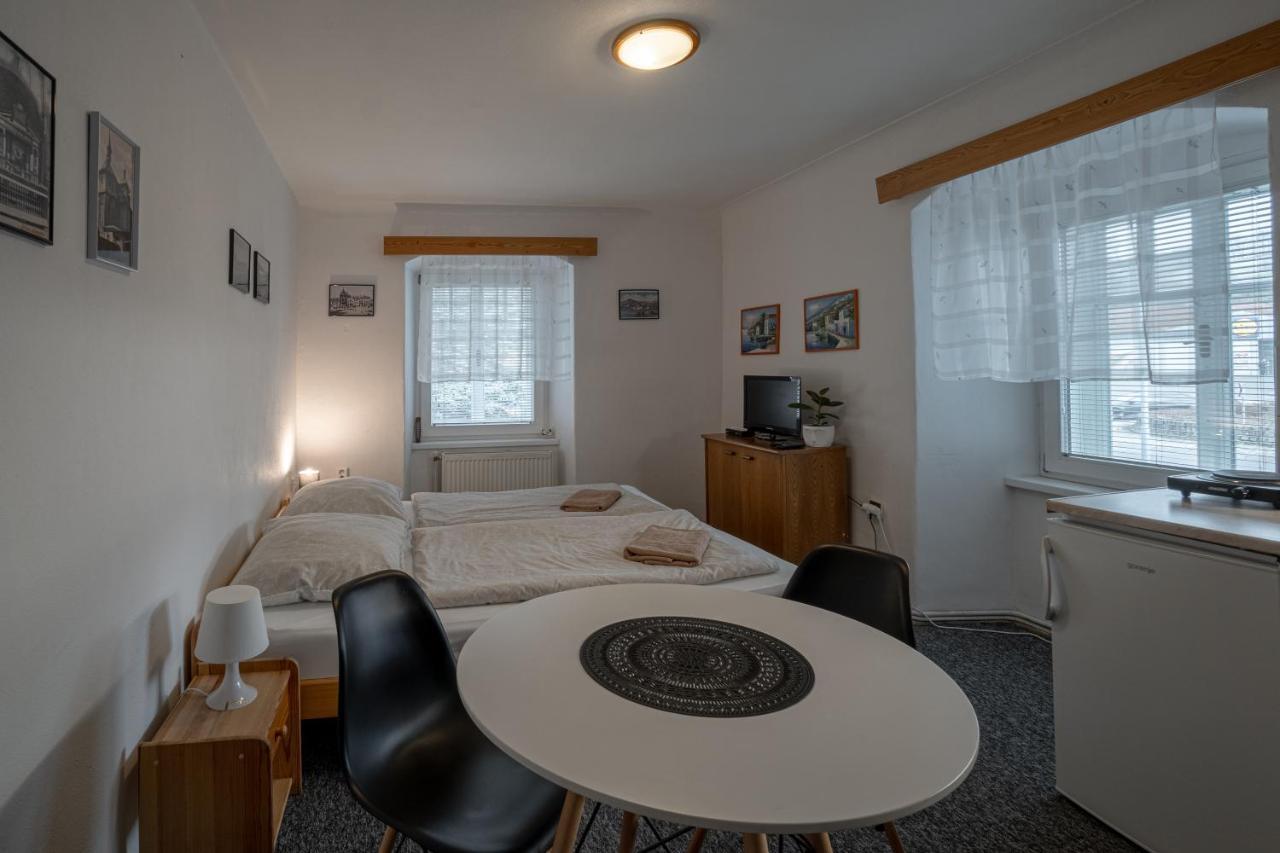 Apartma U Bastu *