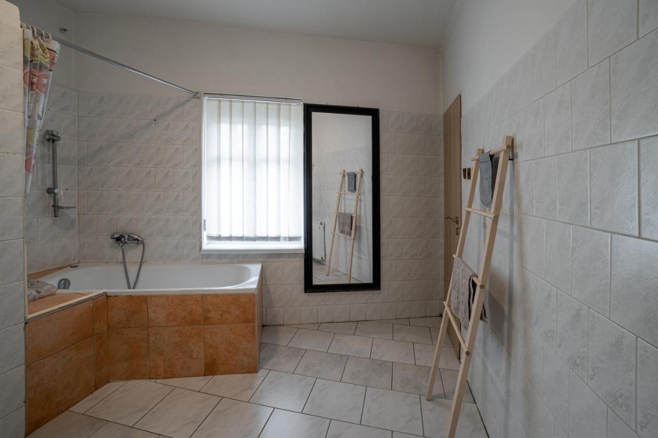 Apartma U Bastu *